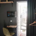 게스트하우스 Carmen -- Boutique By The Sea 3*