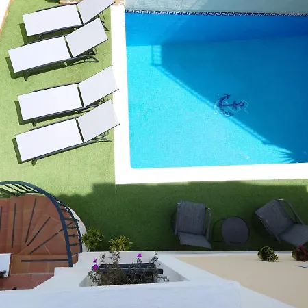بيت ضيافة Carmen -- Boutique By The Sea