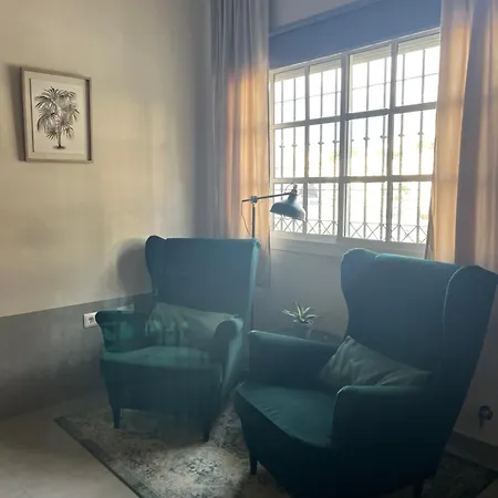 Carmen -- Boutique By The Sea נרחה